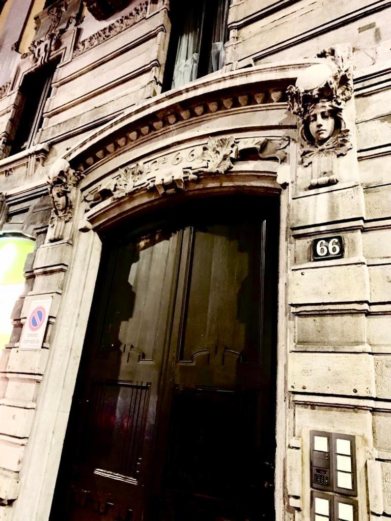 Luxury Room In Central Art Nouveau Building Next To Metro Station Milão Exterior foto