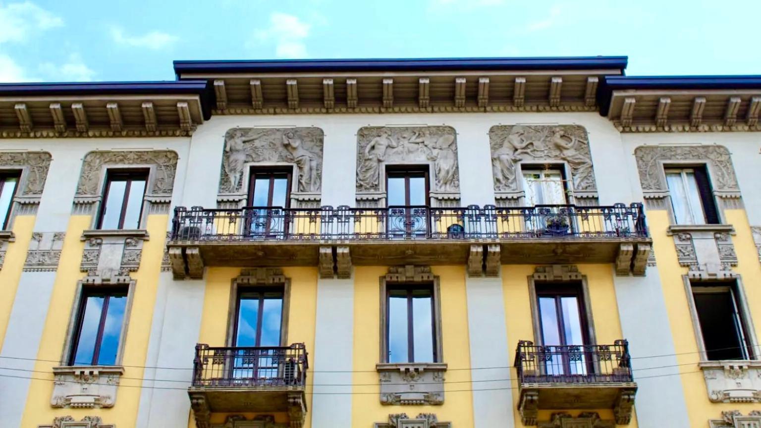 Luxury Room In Central Art Nouveau Building Next To Metro Station Milão Exterior foto